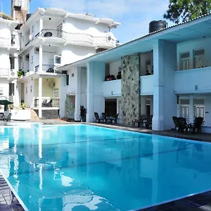 Peradeniya Rest House 3* Kandy