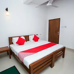 Hotel Oyo 438 Sarala