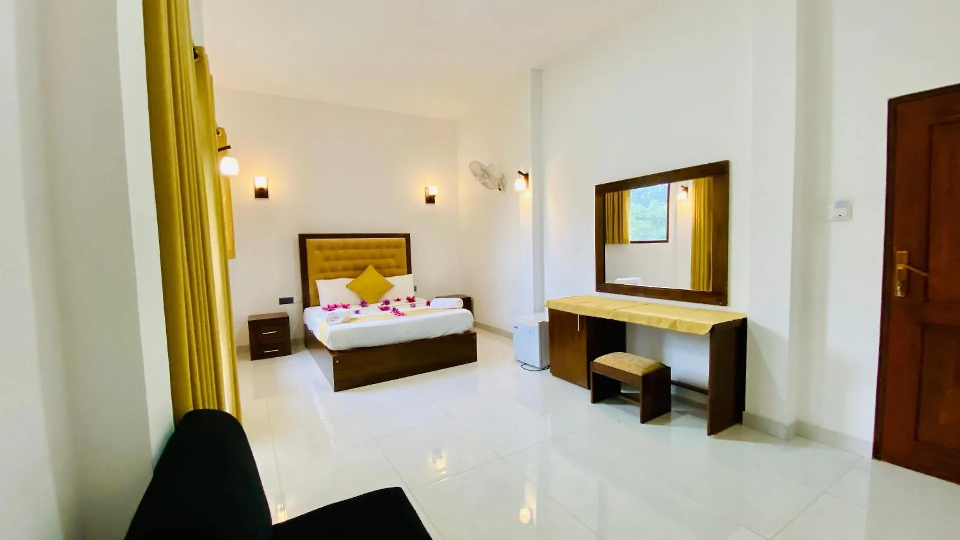 Heaven Breeze Hotel Kandy